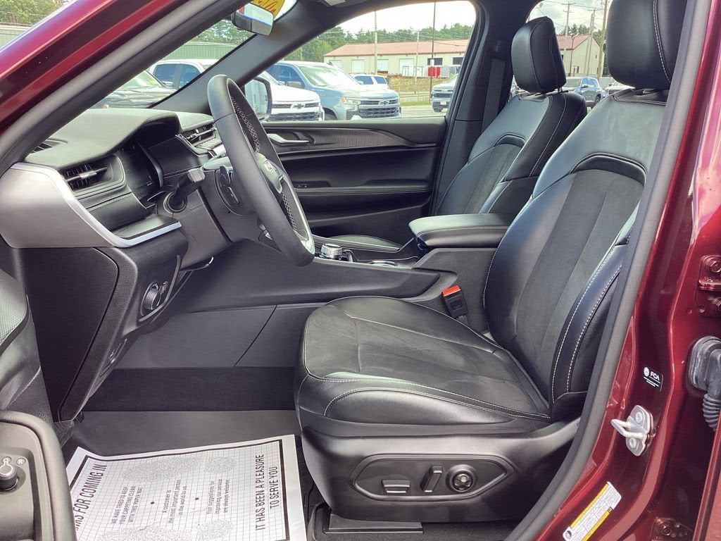 2025 Jeep Grand Cherokee Altitude X 4x4