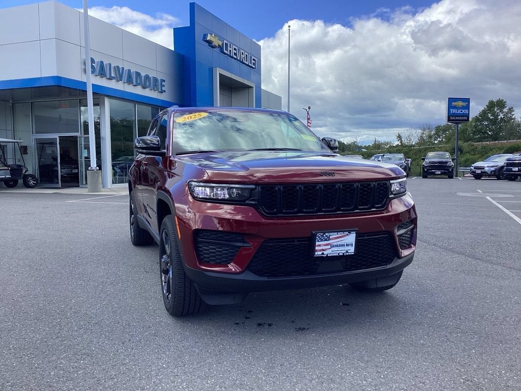 2025 Jeep Grand Cherokee Altitude X 4x4