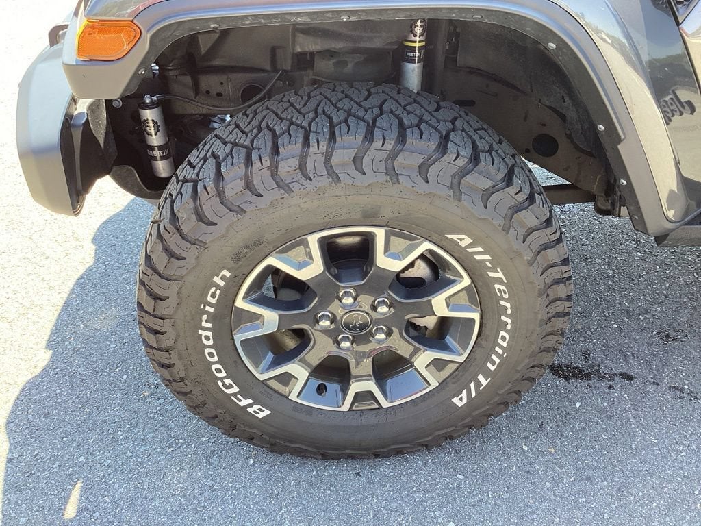 2024 Jeep Gladiator Sport S