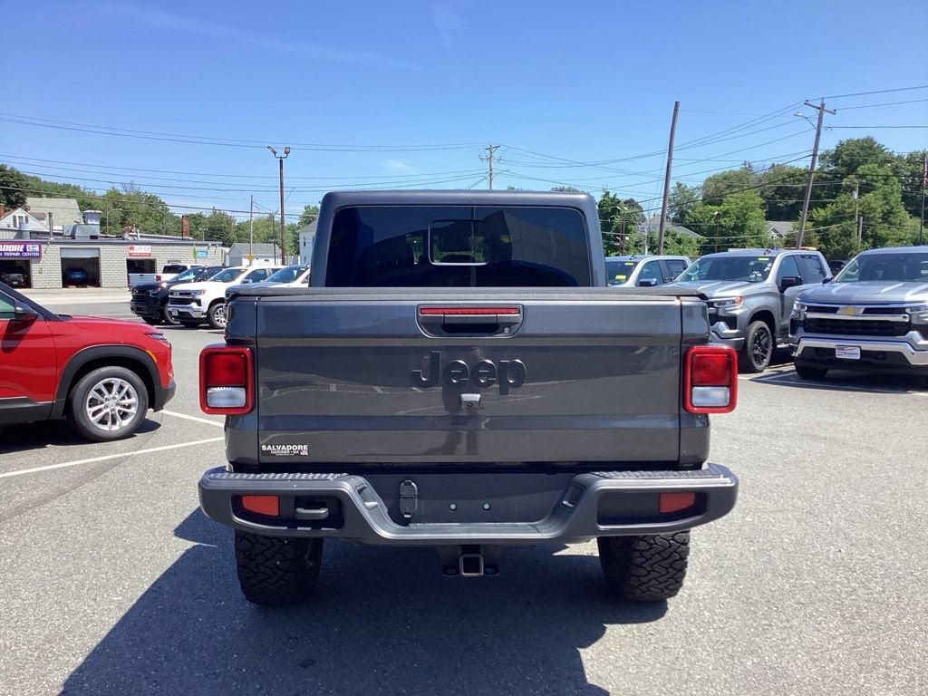 2024 Jeep Gladiator Sport S