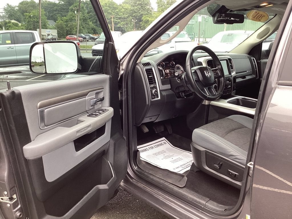 2017 RAM 1500 Big Horn Quad Cab 4x4 6'4" Box