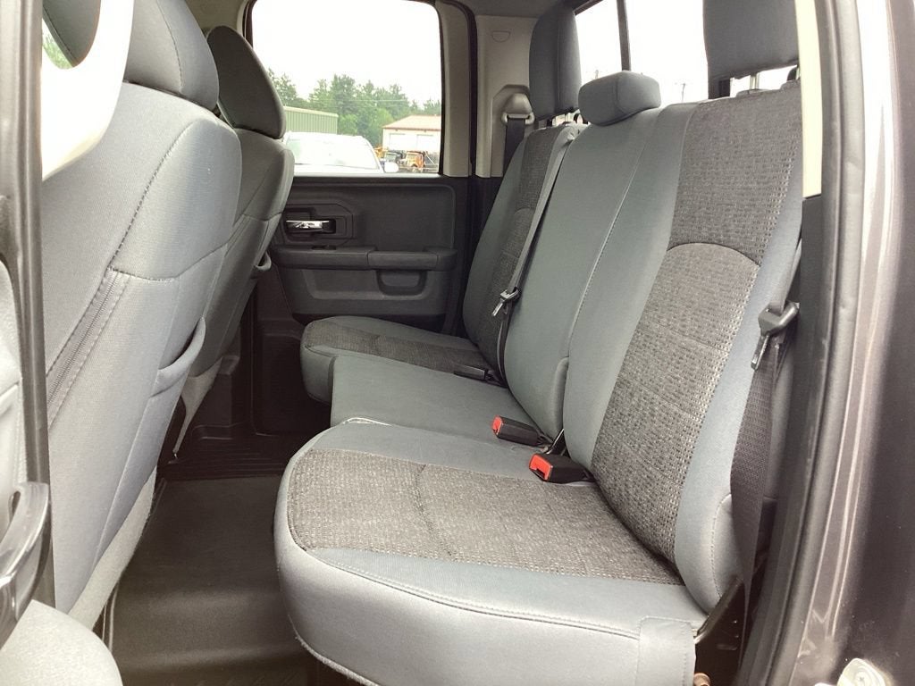 2017 RAM 1500 Big Horn Quad Cab 4x4 6'4" Box