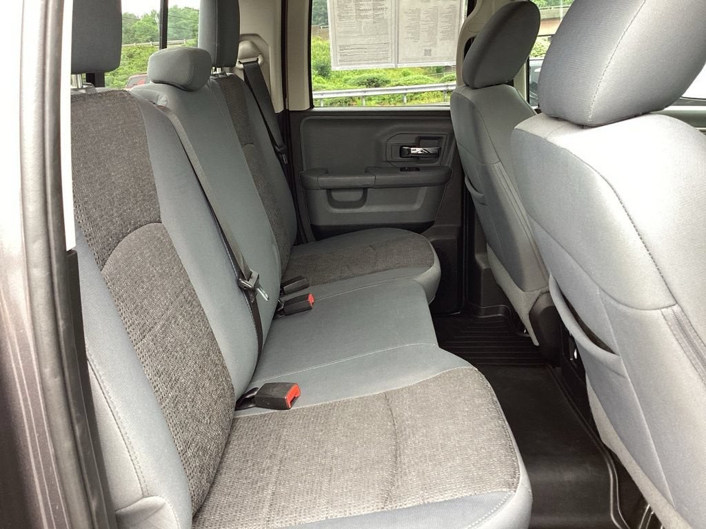 2017 RAM 1500 Big Horn Quad Cab 4x4 6'4" Box