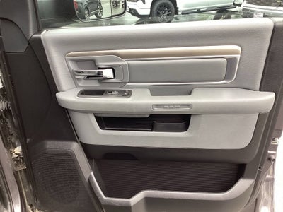 2017 RAM 1500 Big Horn Quad Cab 4x4 6'4" Box