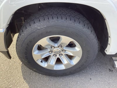 2021 RAM 1500 Laramie Crew Cab 4x4 5'7" Box