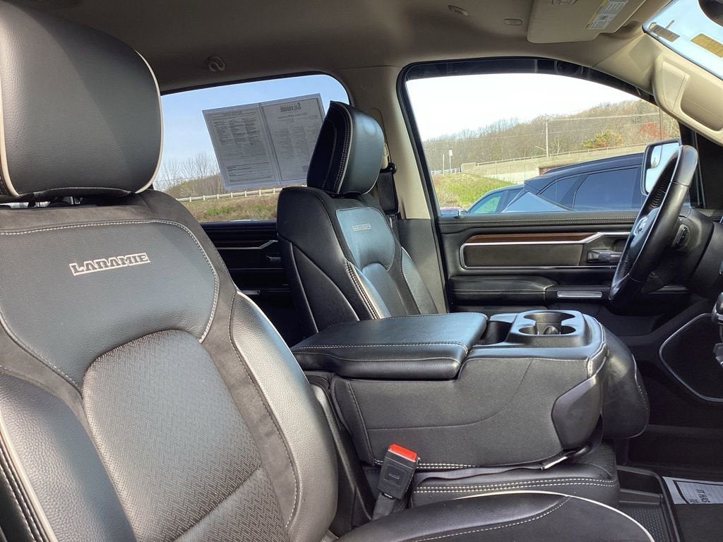 2021 RAM 1500 Laramie Crew Cab 4x4 5'7" Box