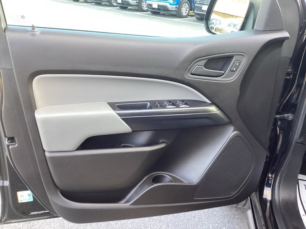 2017 Chevrolet Colorado 2WD WT