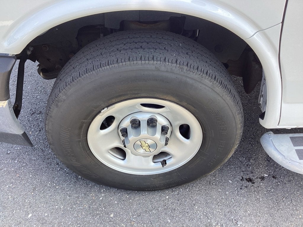 2023 Chevrolet Express Cargo 2500 WT