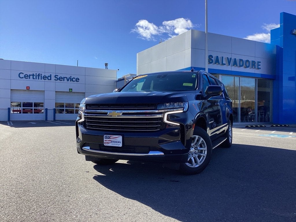2023 Chevrolet Suburban LT