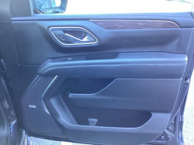 2023 Chevrolet Suburban LT