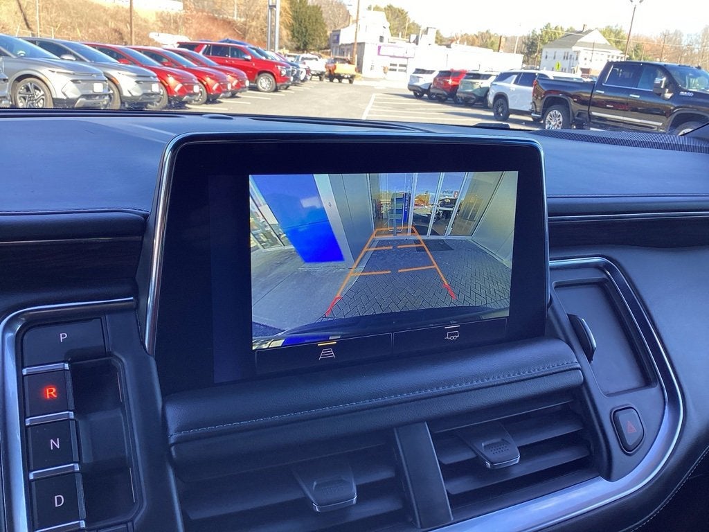 2023 Chevrolet Suburban LT