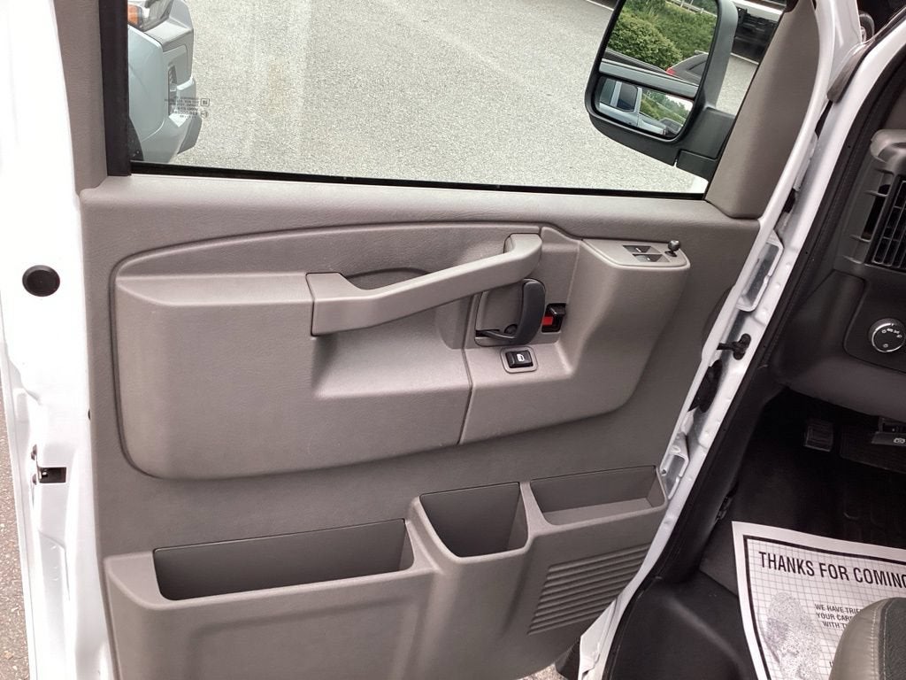 2025 GMC Savana Cargo Work Van