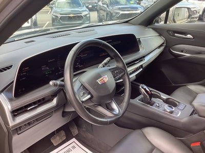 2025 Cadillac XT4 Premium Luxury