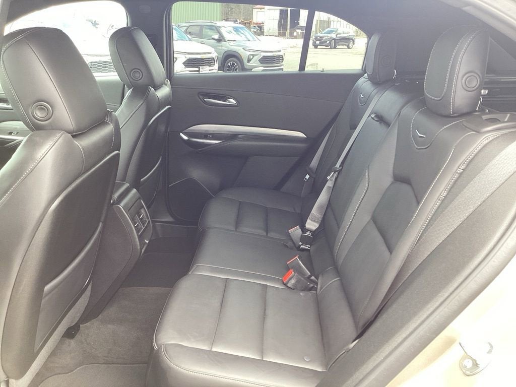 2025 Cadillac XT4 Premium Luxury