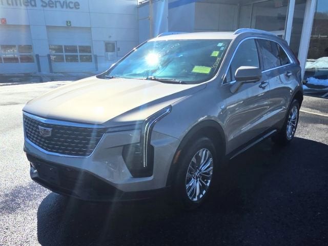 2025 Cadillac XT4 Premium Luxury