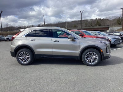 2025 Cadillac XT4 Premium Luxury