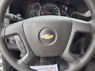 2025 Chevrolet Express Cutaway 3500 1WT