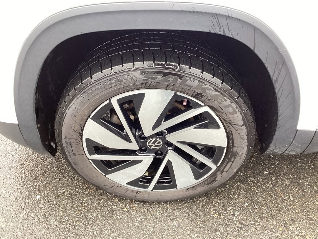 2024 Volkswagen Atlas 2.0T SEL