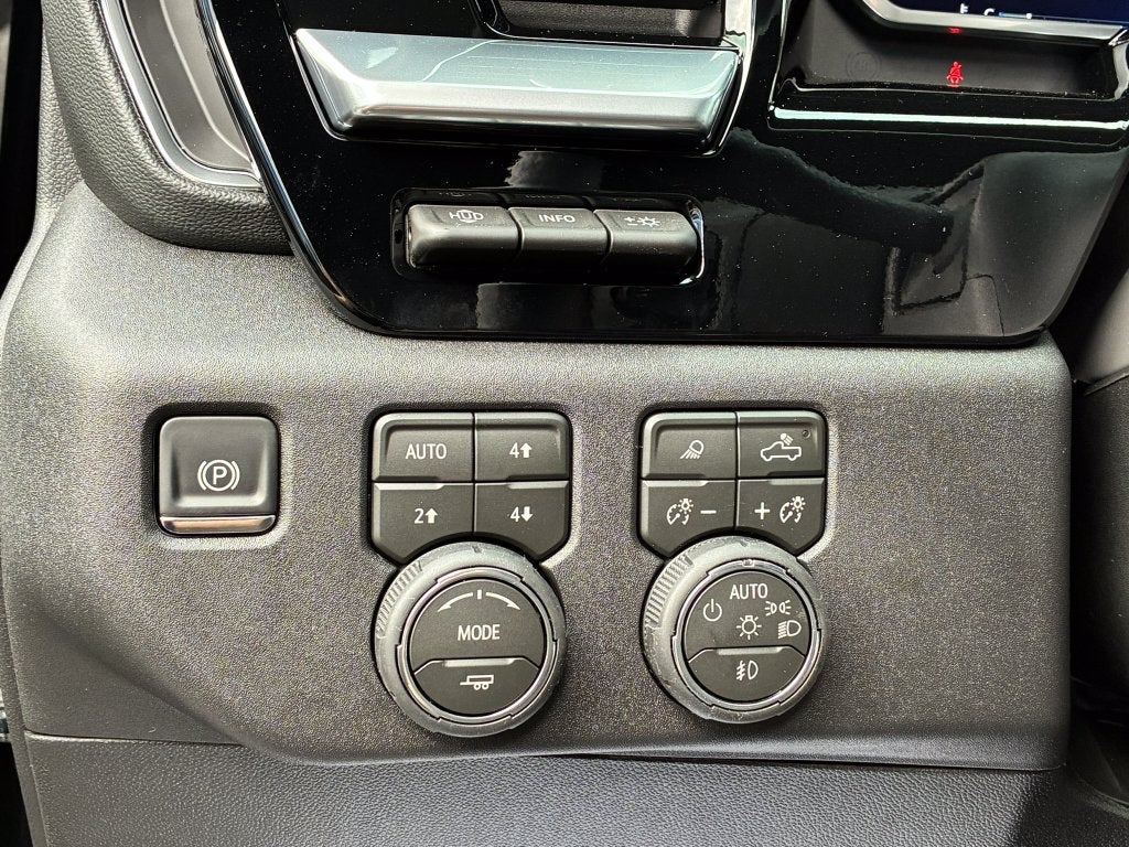 2026 Chevrolet Silverado 3500HD High Country - Photo 10