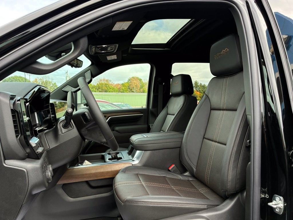 2026 Chevrolet Silverado 3500HD High Country - Photo 11