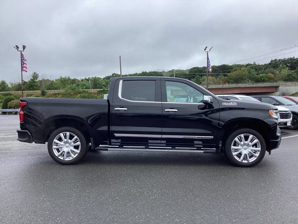 2022 Chevrolet Silverado 1500 High Country