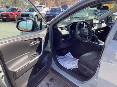 2023 Toyota RAV4 XLE