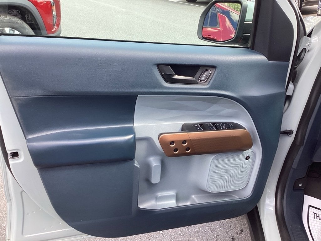 2022 Ford Maverick XL