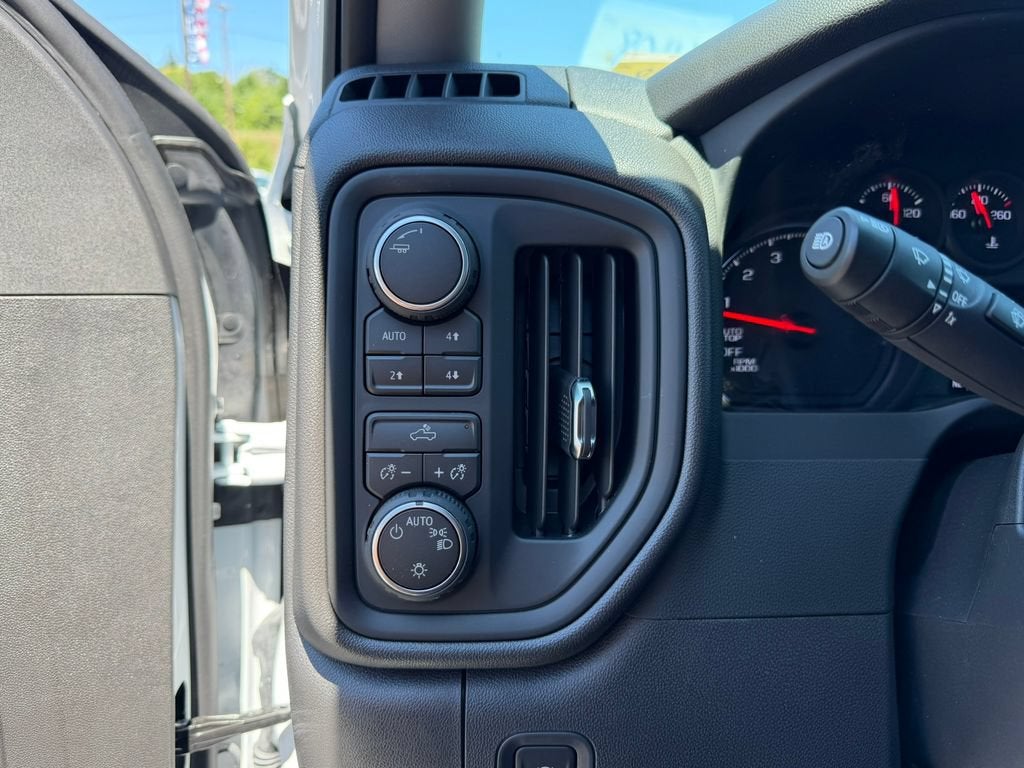 2026 Chevrolet Silverado 1500 Custom Trail Boss - Photo 11