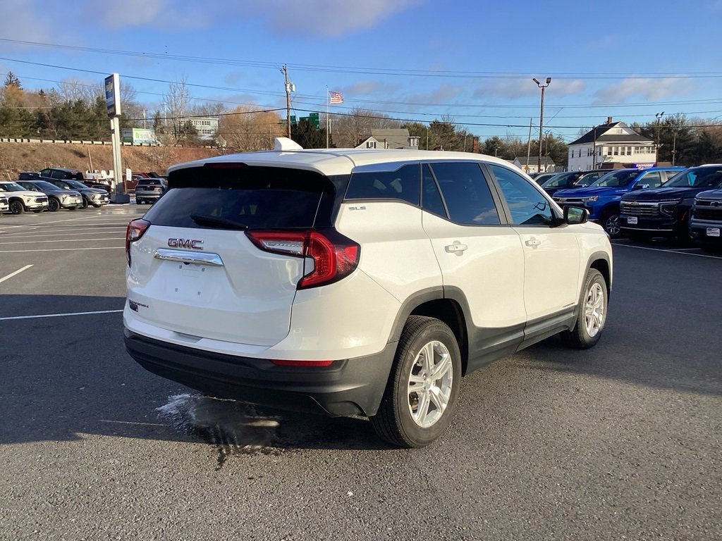 2024 GMC Terrain SLE