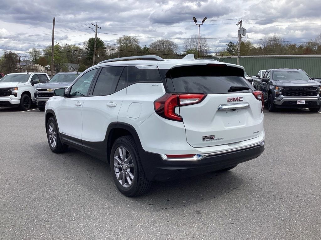2024 GMC Terrain SLT