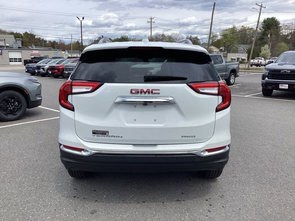 2024 GMC Terrain SLT