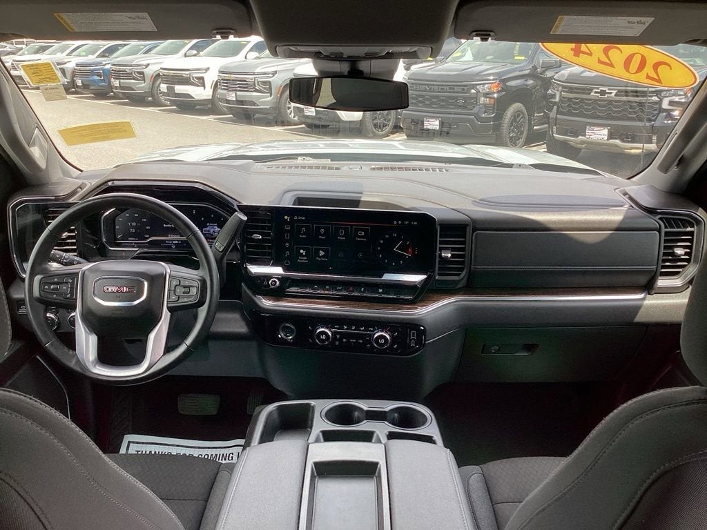 2024 GMC Sierra 1500 SLE