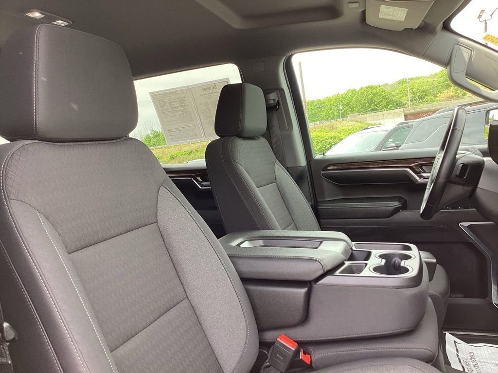 2024 GMC Sierra 1500 SLE