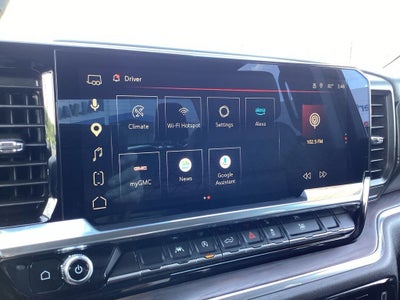 2025 GMC Sierra 1500 SLT