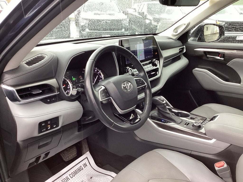 2022 Toyota Highlander Limited