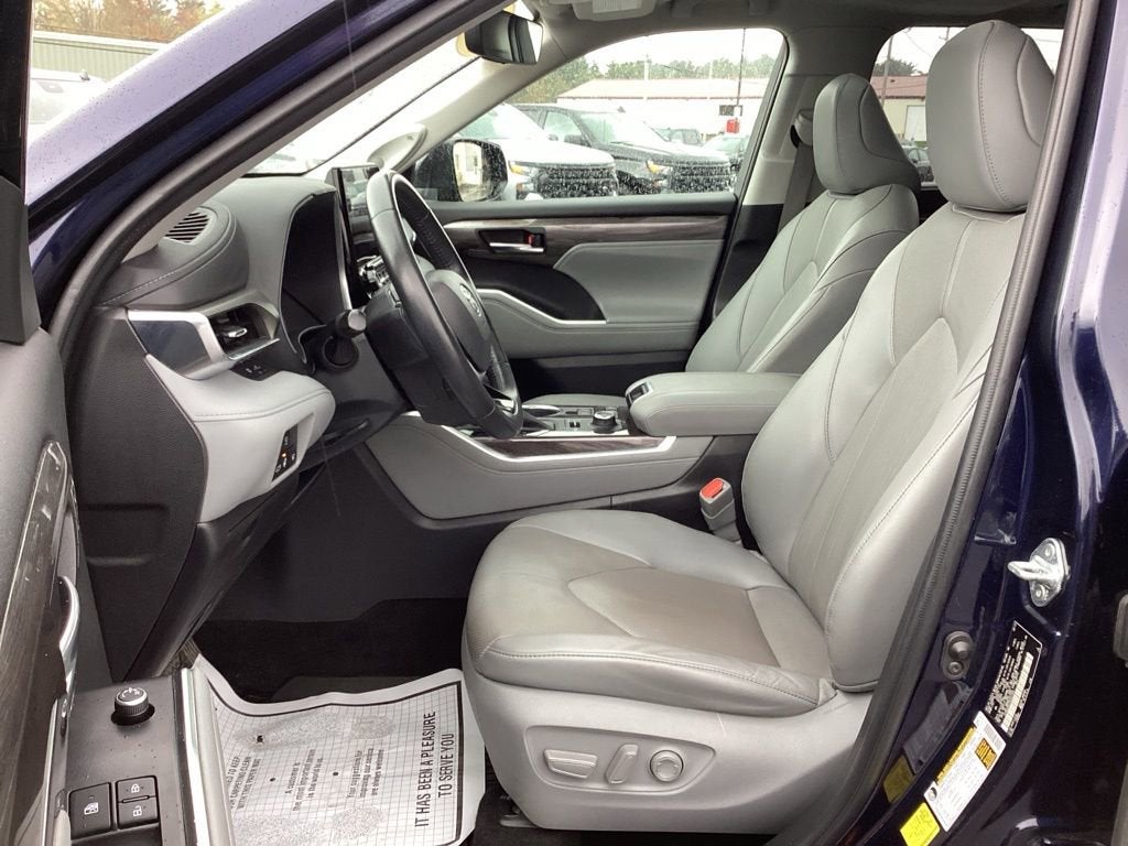 2022 Toyota Highlander Limited