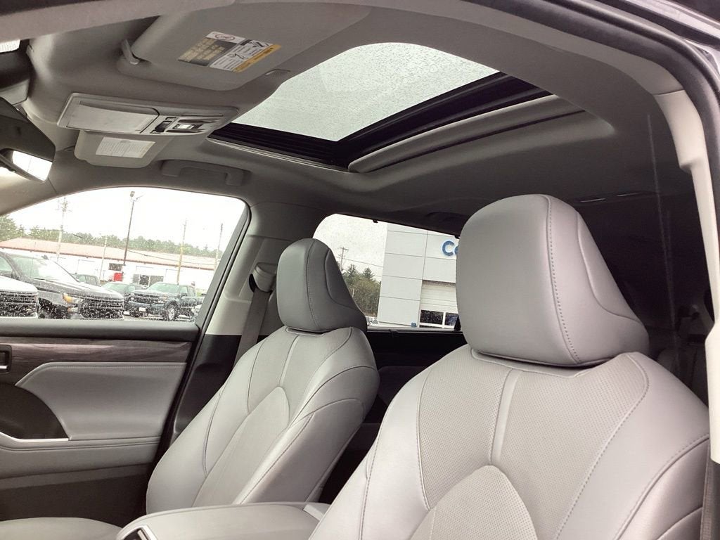 2022 Toyota Highlander Limited