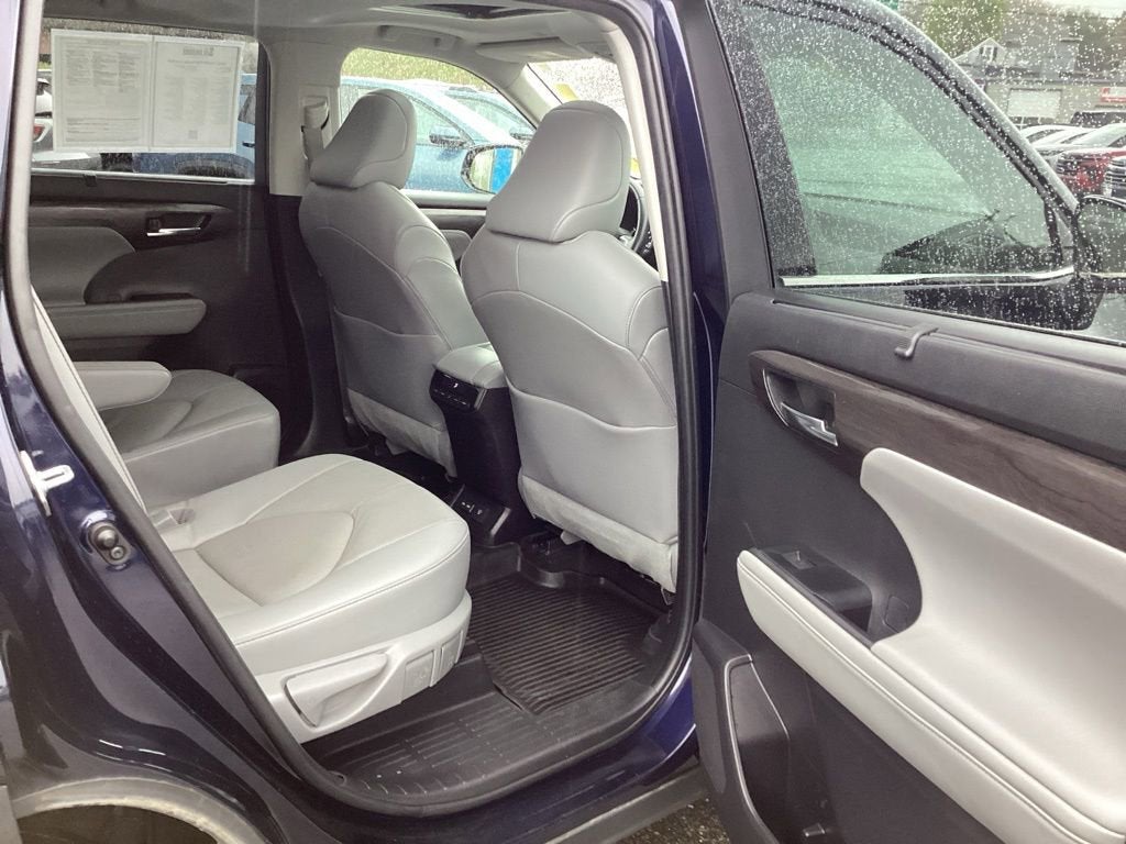 2022 Toyota Highlander Limited