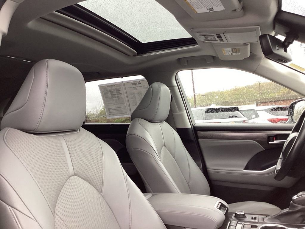2022 Toyota Highlander Limited
