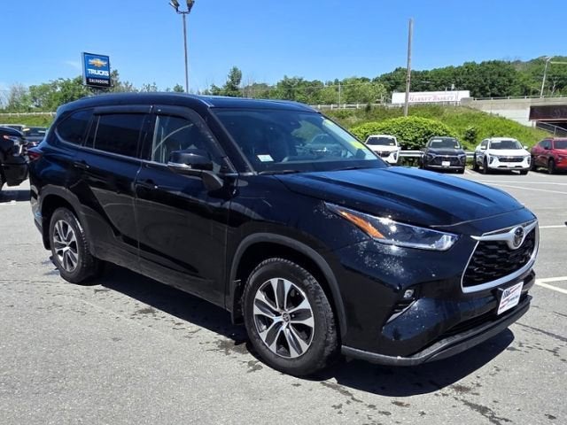 2021 Toyota Highlander XLE 4x4 V6's photo
