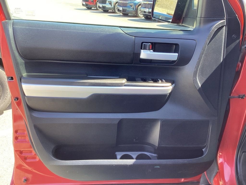 2014 Toyota Tundra SR5 5.7L V8