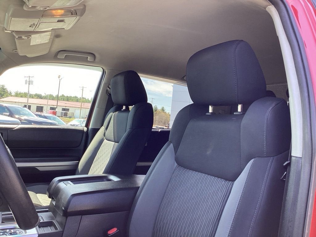 2014 Toyota Tundra SR5 5.7L V8