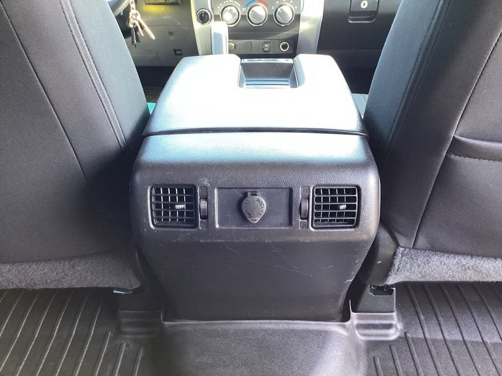 2014 Toyota Tundra SR5 5.7L V8