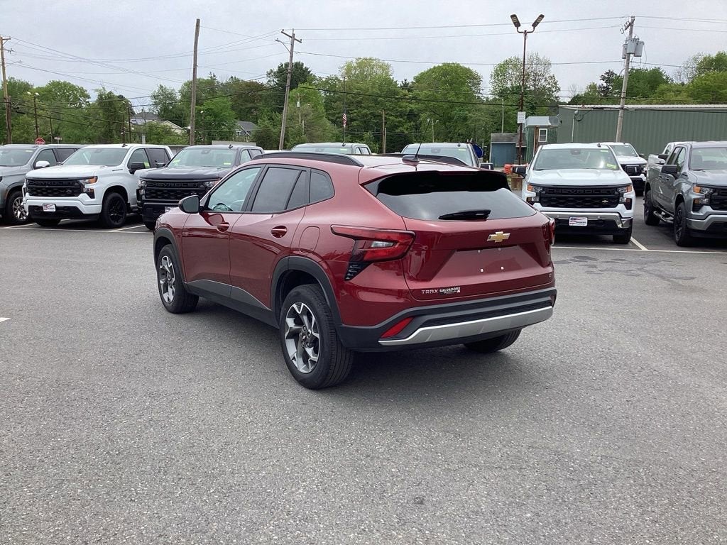 2025 Chevrolet Trax LT