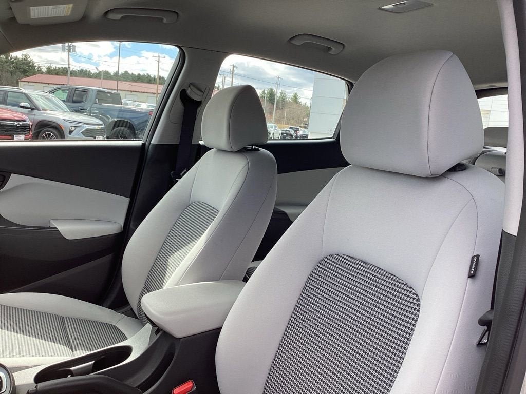 2023 Hyundai Kona SE