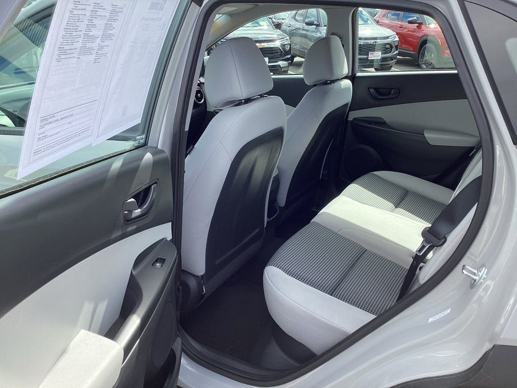 2023 Hyundai Kona SE