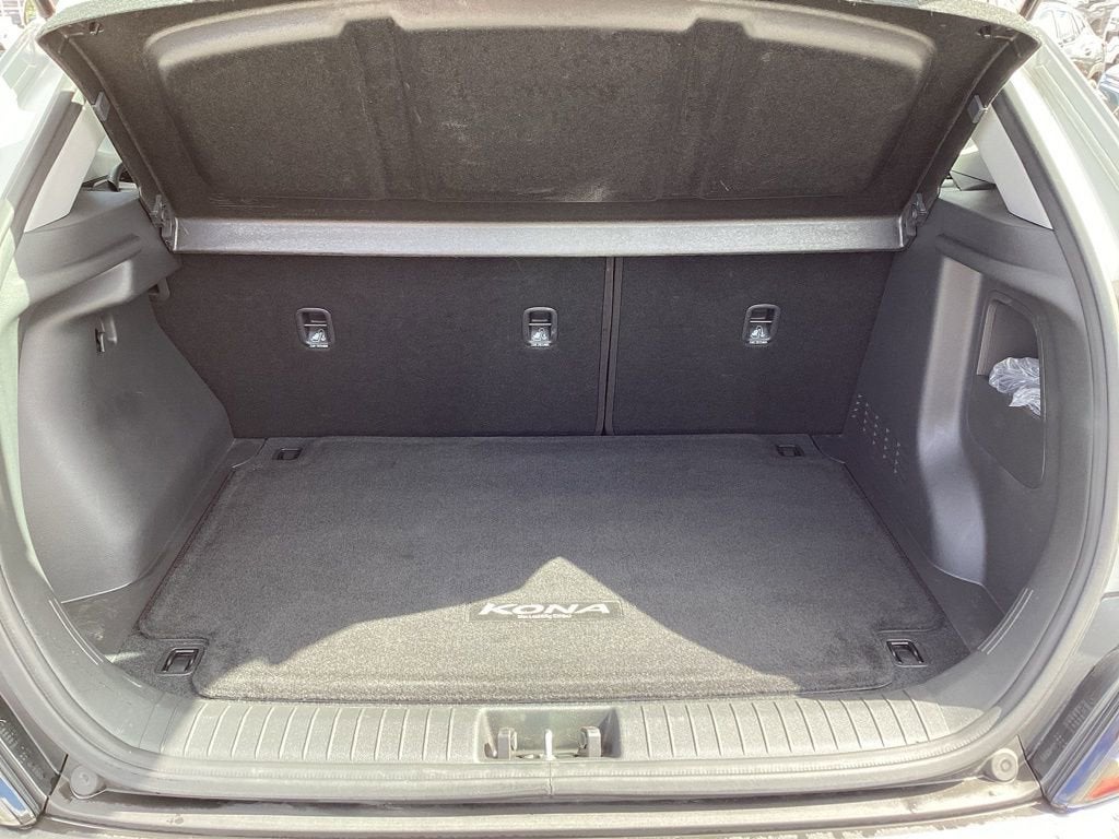 2023 Hyundai Kona SE