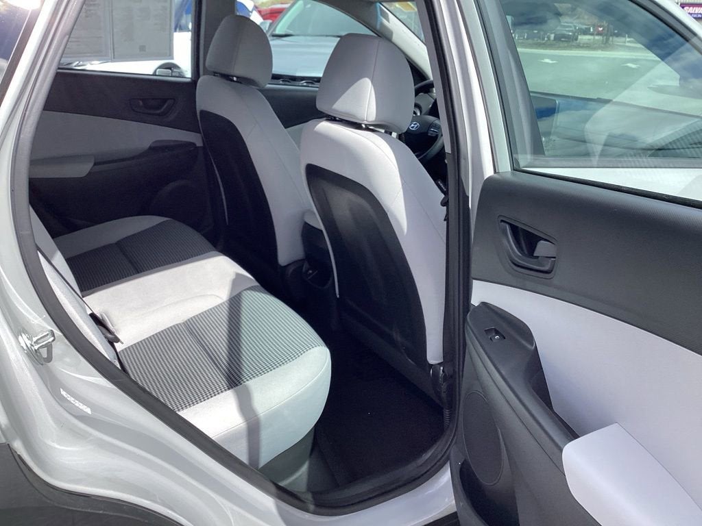 2023 Hyundai Kona SE