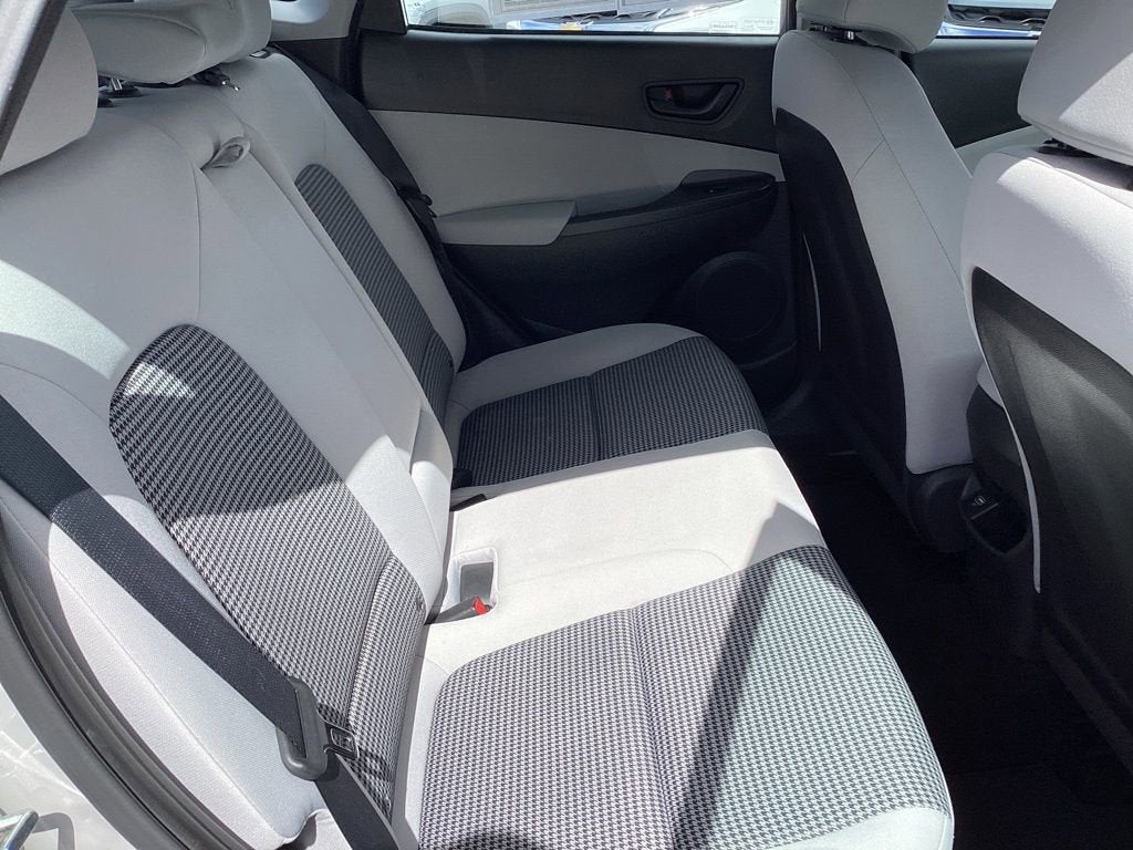 2023 Hyundai Kona SE