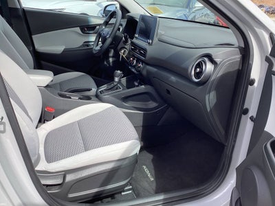 2023 Hyundai Kona SE